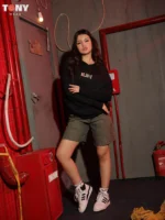 هودي قطن صيفي للبنات: 3 إطلالات حضرية 2026